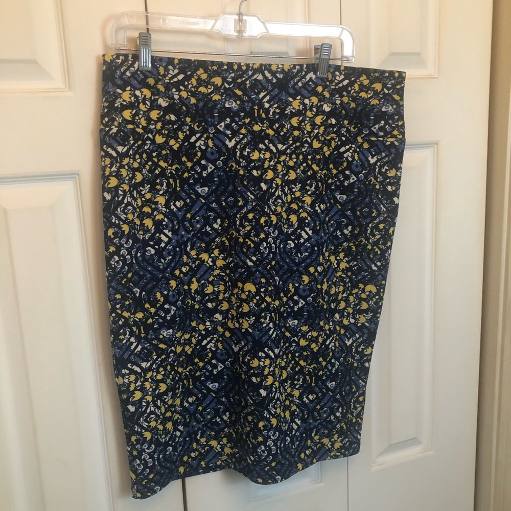 LuLaRoe Navy Pencil Skirt with Yellow Floral Geometric Print